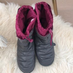 Brand New The North Face Boot Size 8